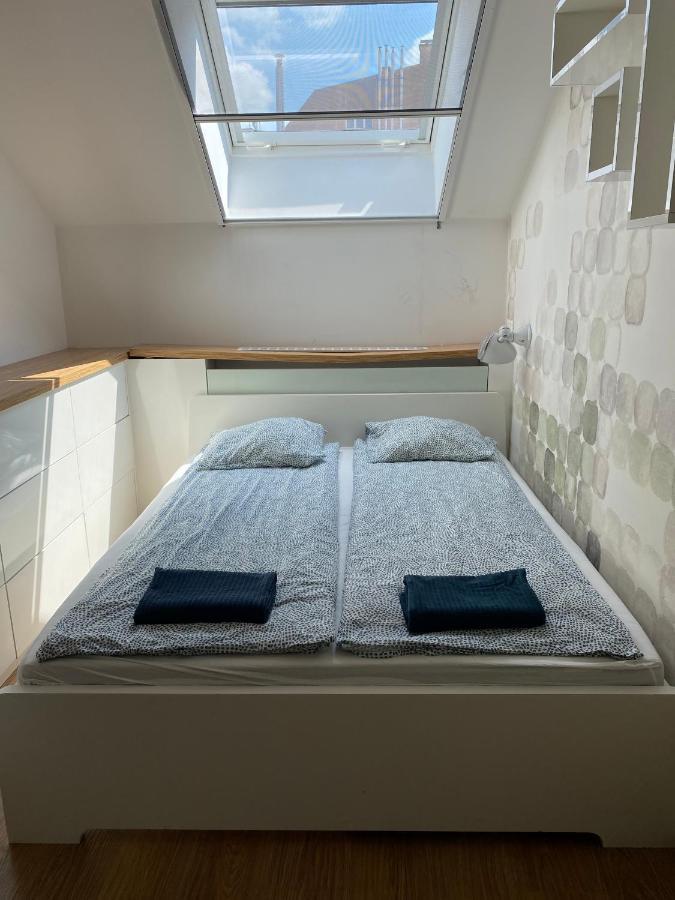 Modern 2 Bedrooms Penthouse in Gozsdu Court  Boedapest Buitenkant foto