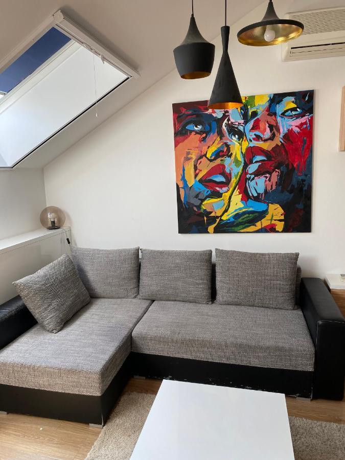 Modern 2 Bedrooms Penthouse in Gozsdu Court  Boedapest Buitenkant foto